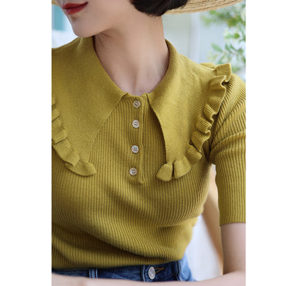 Willow-colored lady's retro knit top