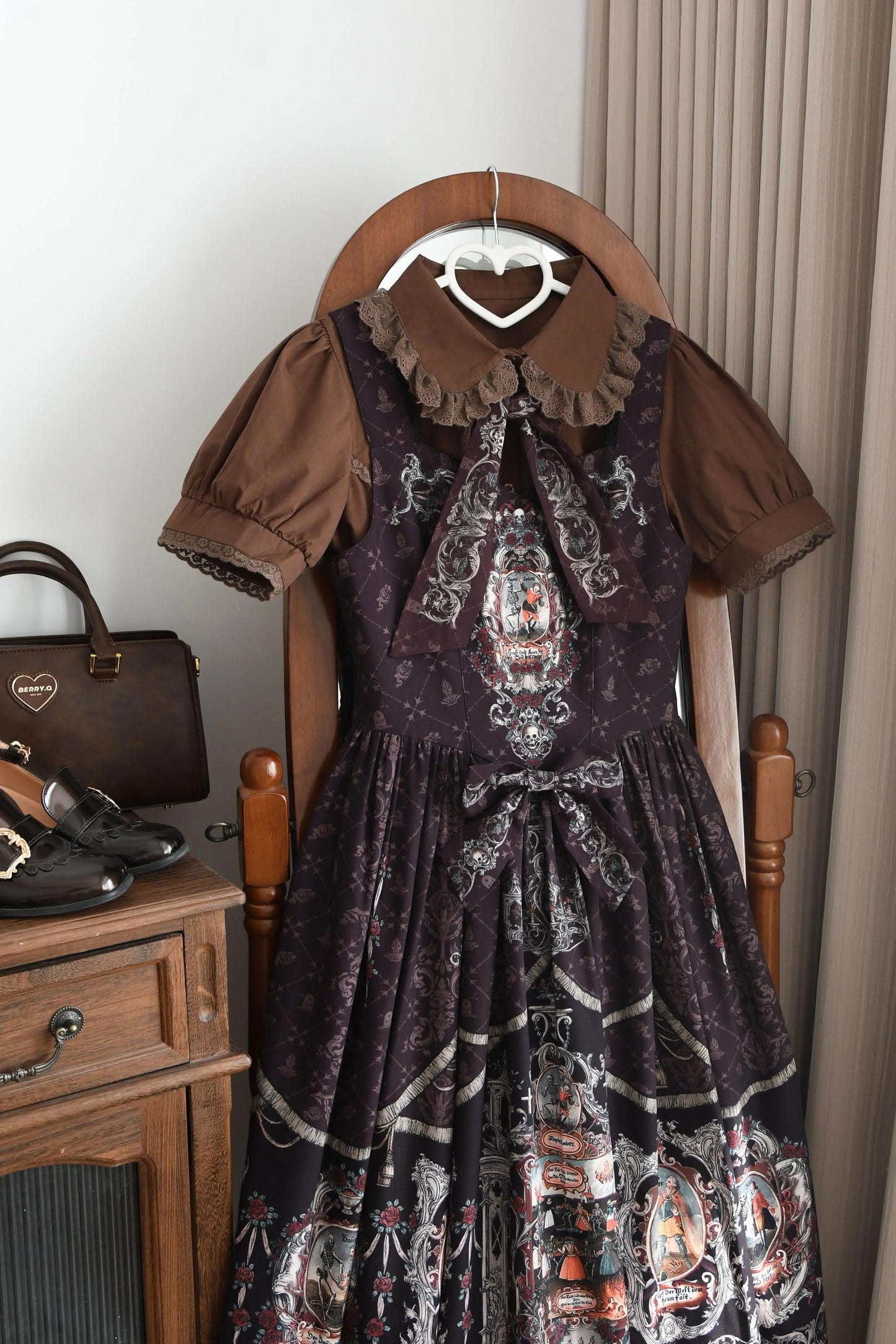 MIST - Lily - Cotton Retro Lolita Blouse with Lace Ruffles and Short Sleeve