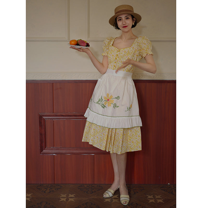 Yellow flower retro dress and embroidered apron