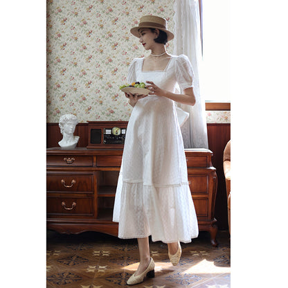 Lady Embroidered Vintage Dress