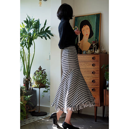 Houndstooth fishtail skirt