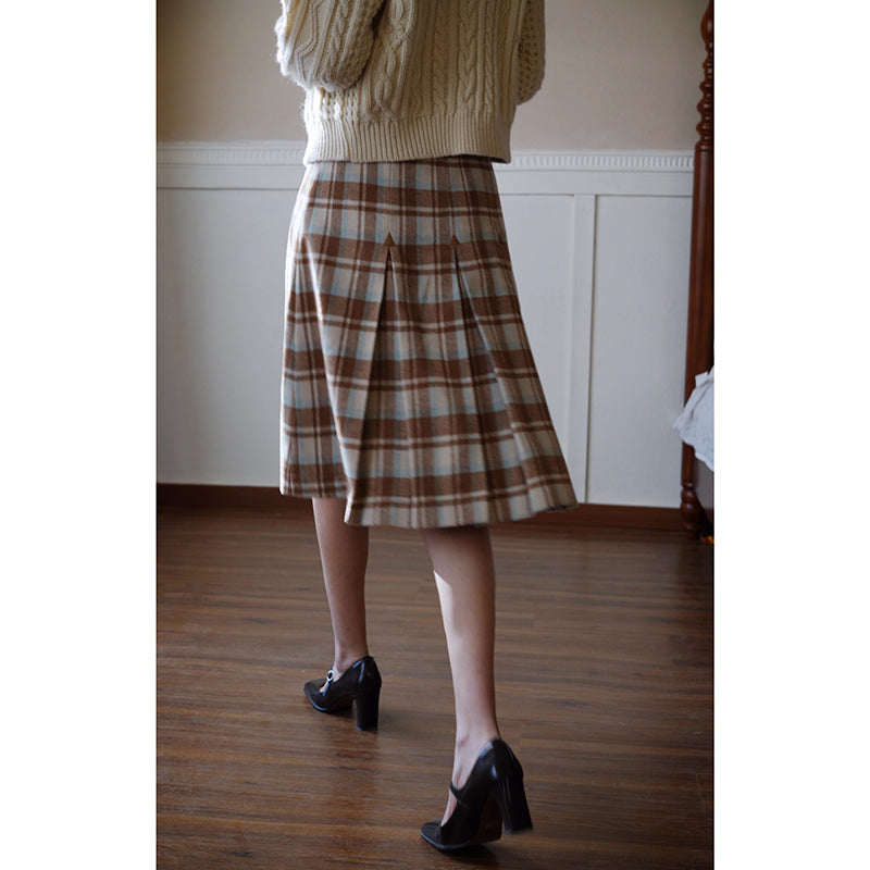 Light brown plaid classical pleated skirt