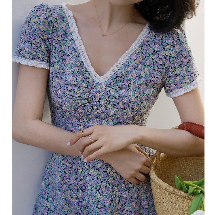 Floral vintage dress