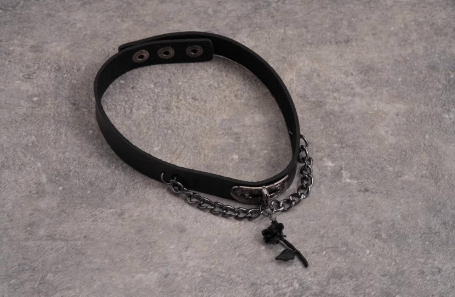 Strange Sugar - Gothic Lolita Choker Faux Leather Rose Pendant Necklace