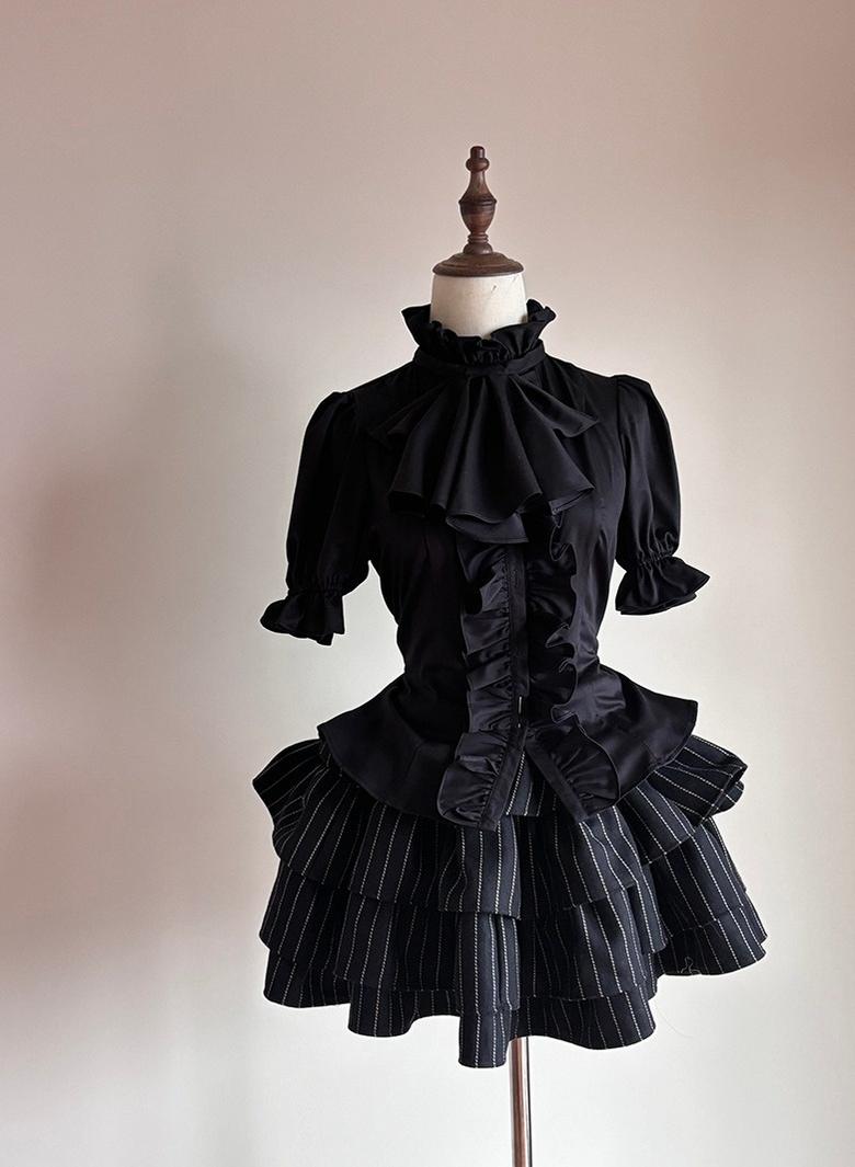 FlowerFairyDaily - Trace Night - Gothic Lolita Short-sleeved Shirt with Adjustable Waist