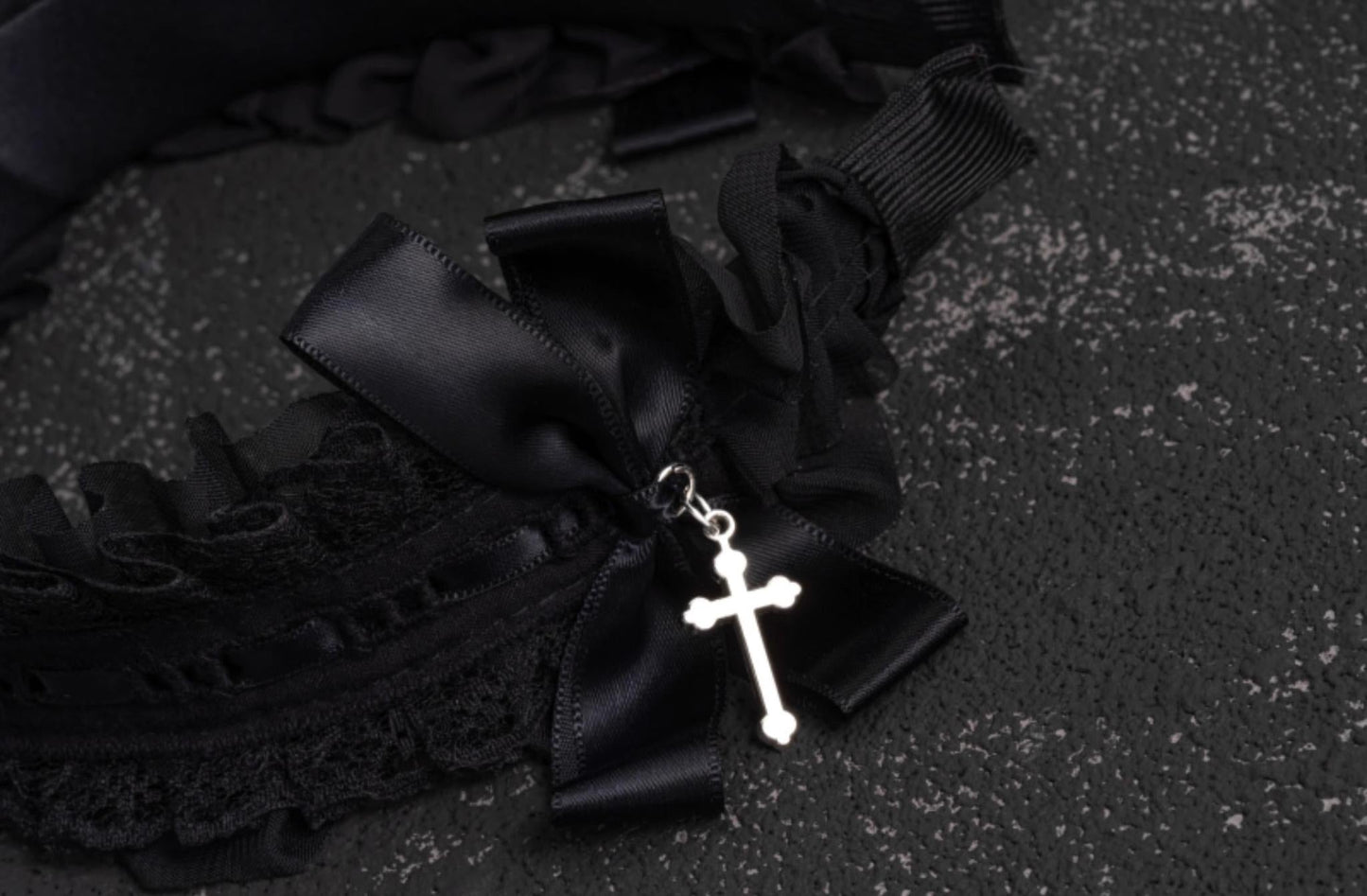 Strange Sugar - Gothic Black Lolita KC Cross Lace Headband Lolita Accessories