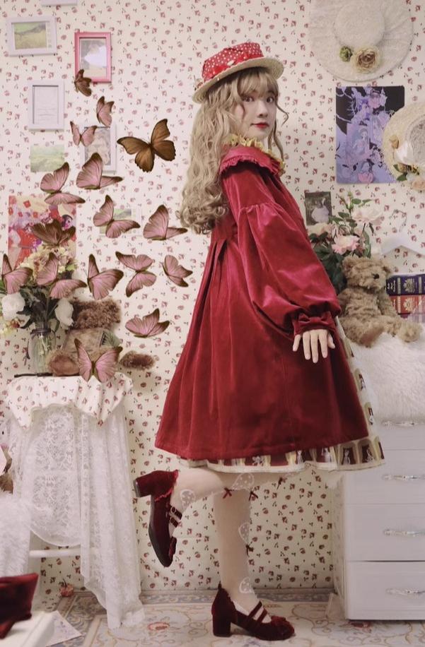 Dark Star Island - Winter Lolita Cape Velvet Antique Lolita Coat
