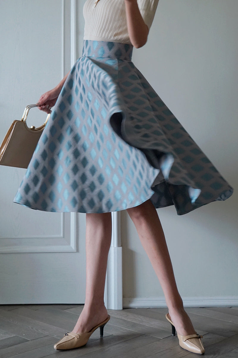 Little girl skirt with geometric patterns