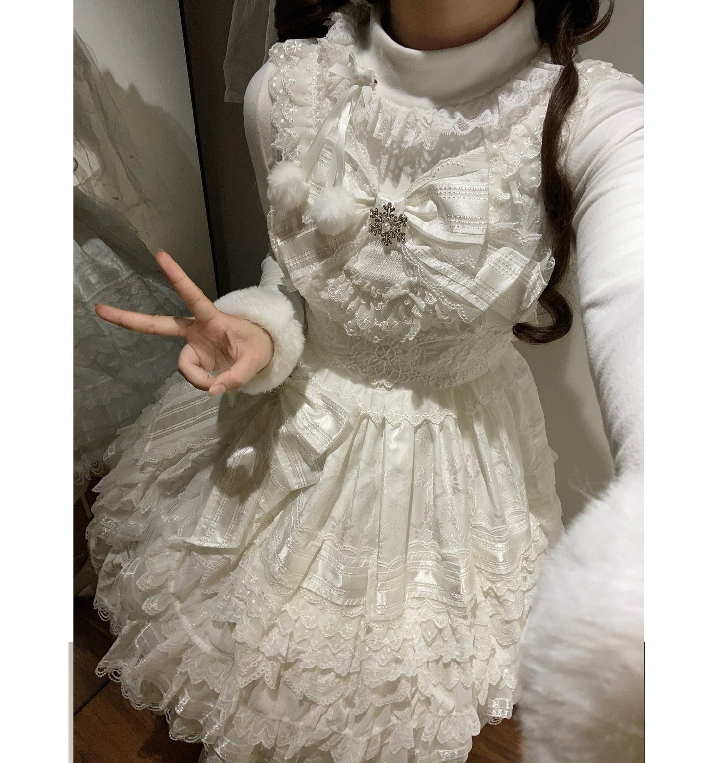 MeowMeow - Pom Pom - Kawaii Lolita Winter Innerwear, Fuzzy Cuffs