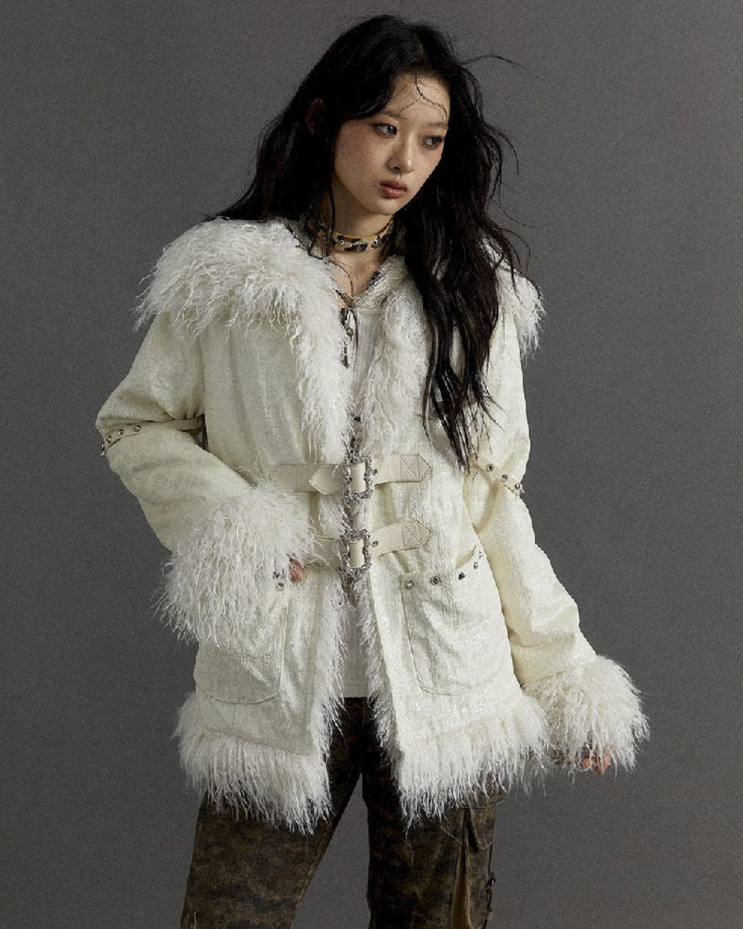 white lapel splicing fur coat