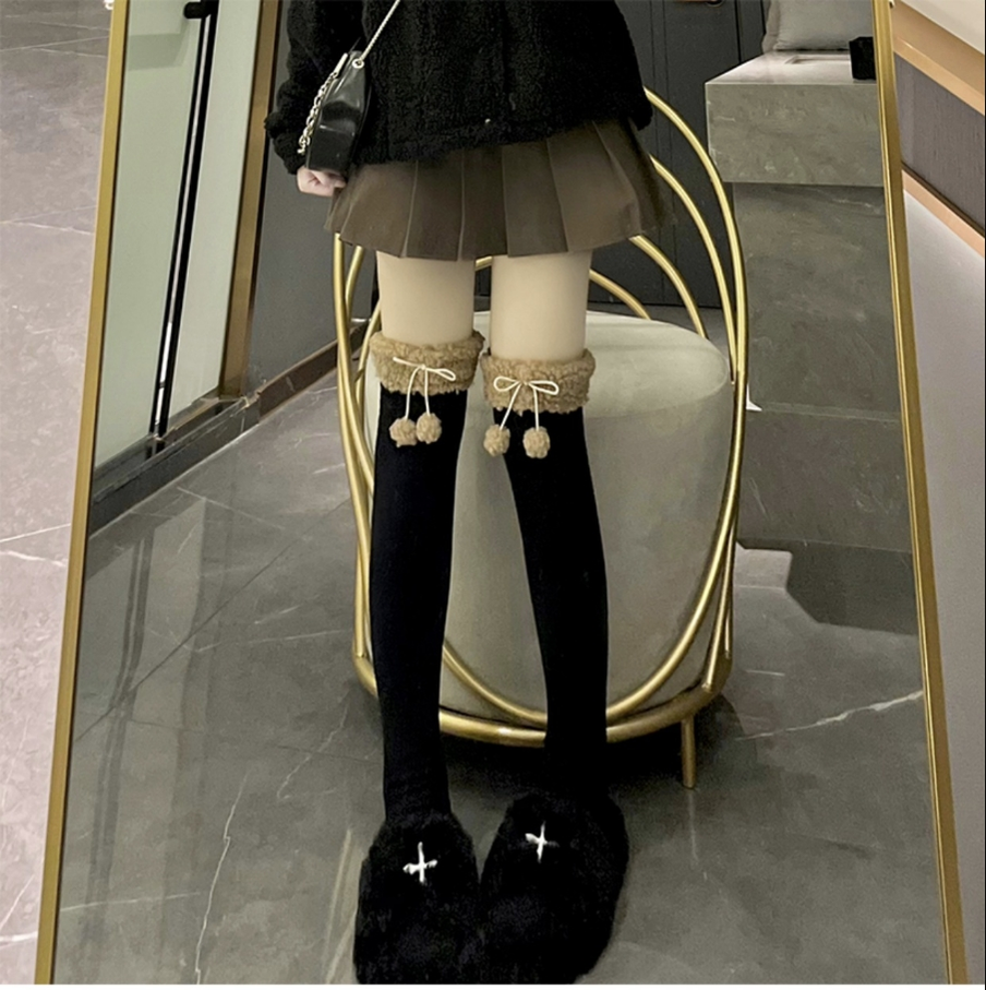 Hua Nai cat - Kawaii Winter Lolita Stockings Fuzzy Trim Furball Over-knee Socks