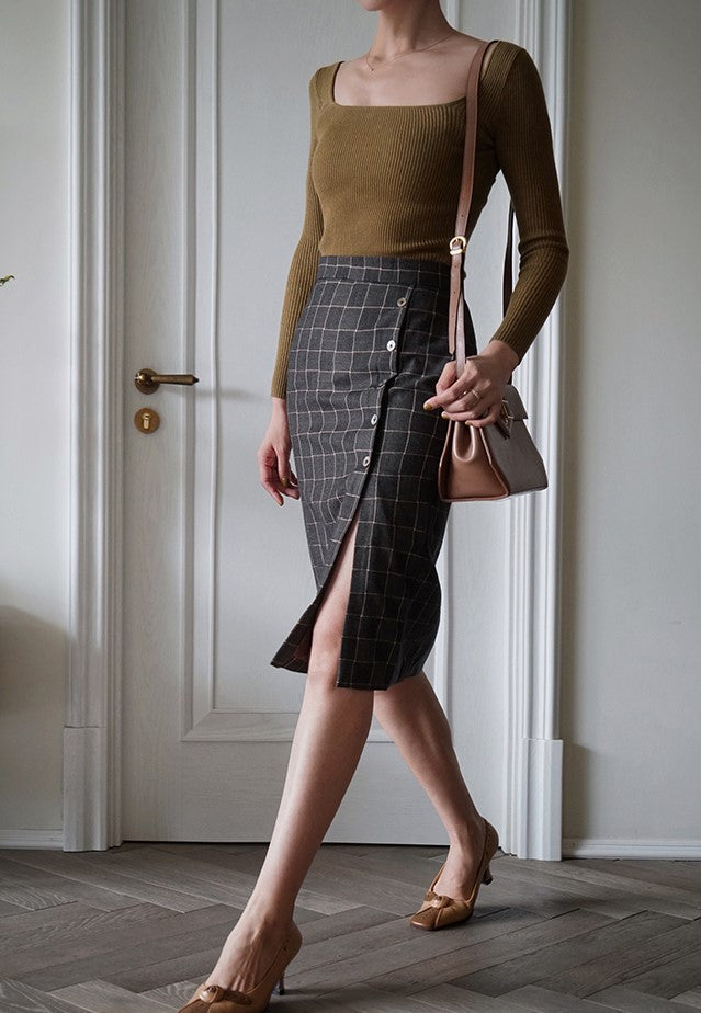 classical plaid skirt