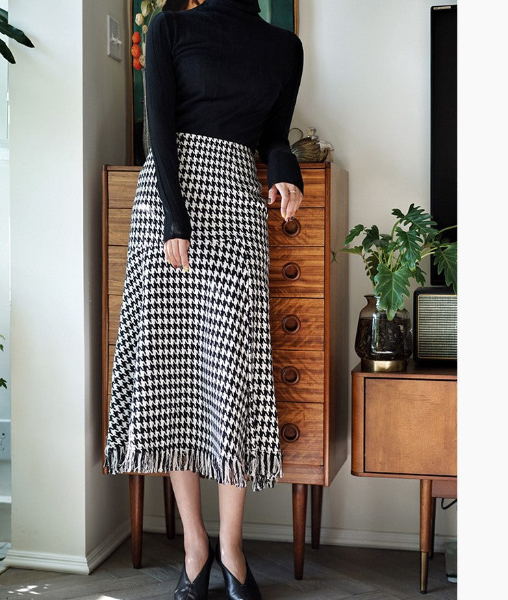 Houndstooth fishtail skirt