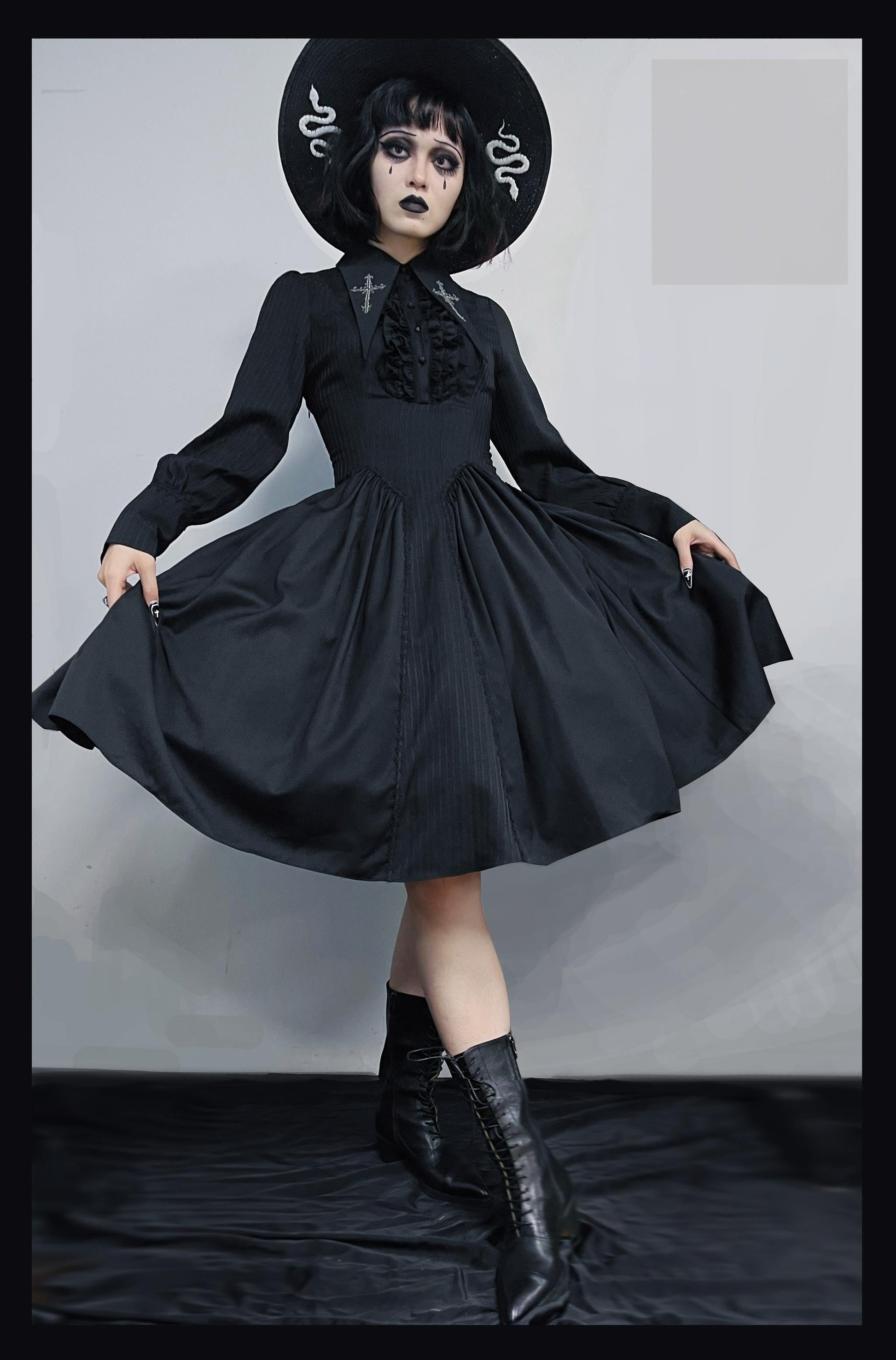 Lilizi - Redemption Song - Gothic Lolita OP Dress Cross Embroidery Tiered Hem