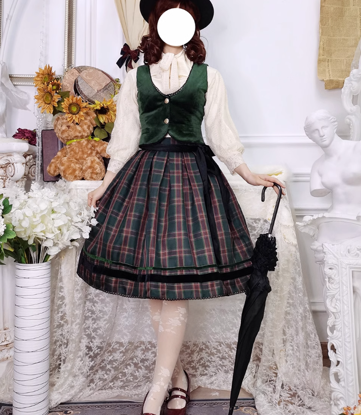 Miss Point - Ode to Joy - Elegant Lolita Winter Velvet Vest Customized