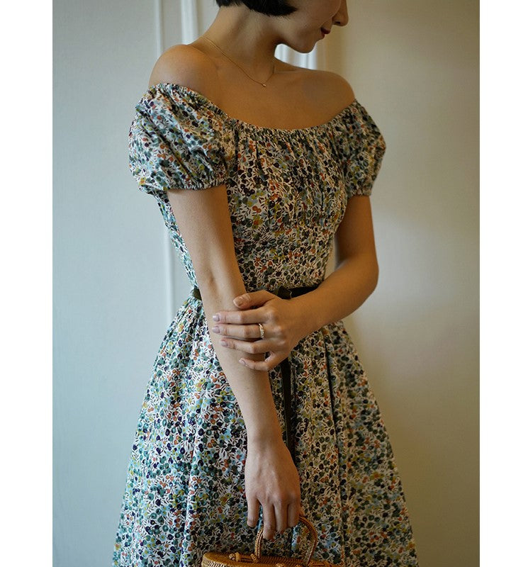 Floral vintage dress for lakeside vacation