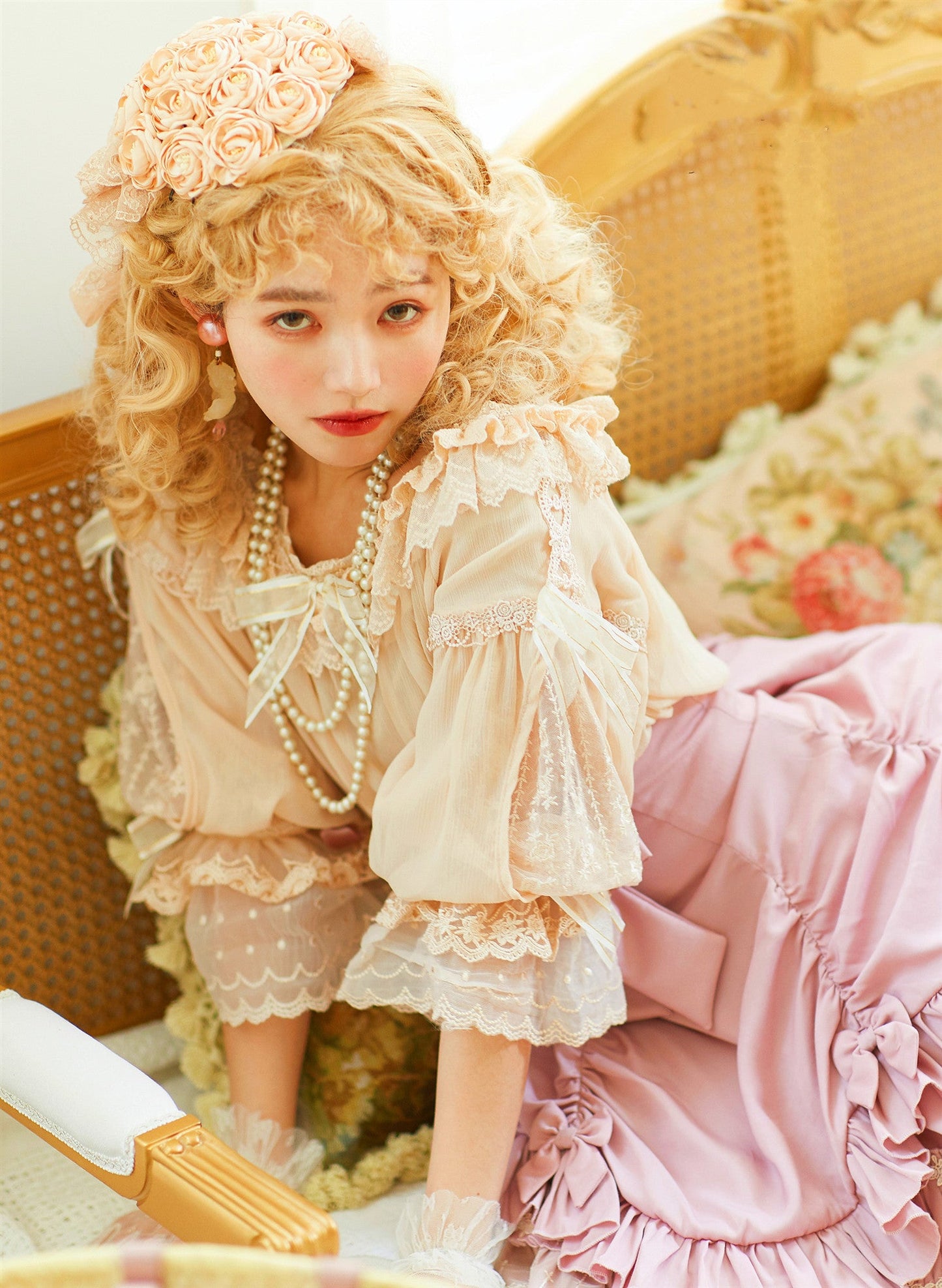 Boguta - Heidi Series - Classic Lace Puff Sleeves Blouse