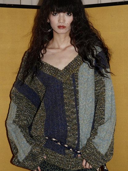 Contrast Color V-Neck Knit