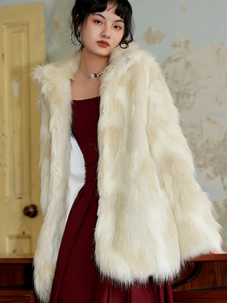 Warm mid-length loose fur coat