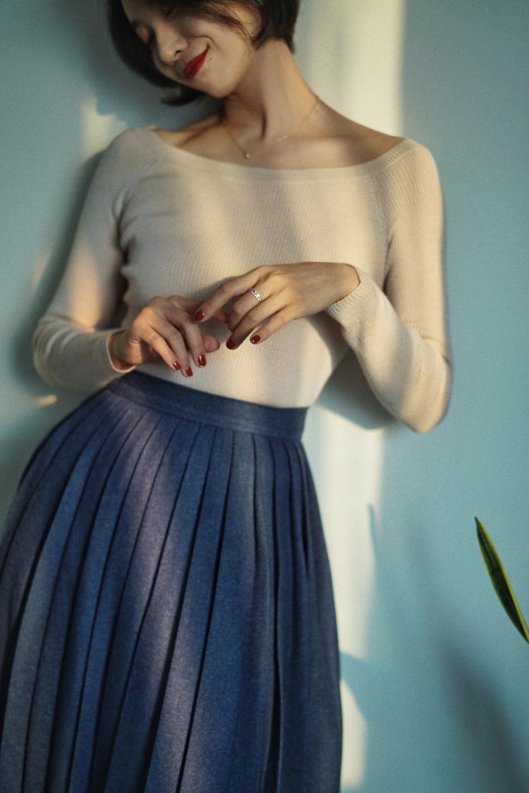 retro pleated skirt