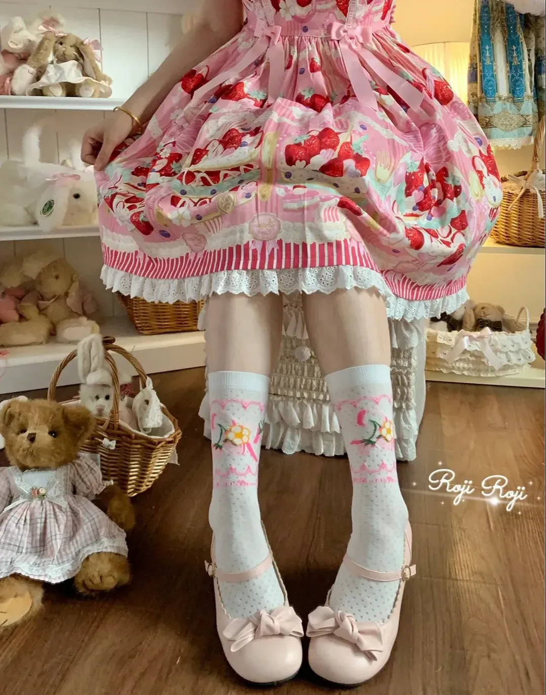 Roji Roji - Sweet Lolita Socks, Strawberry Print