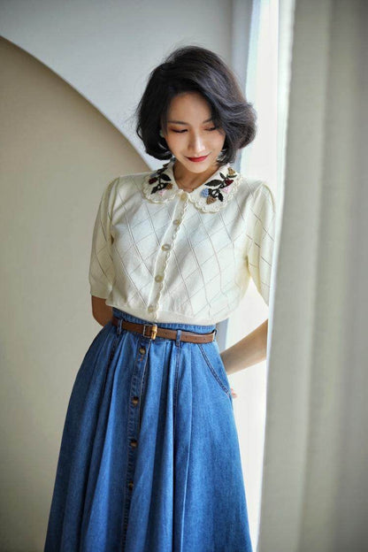 Grape embroidery knit blouse