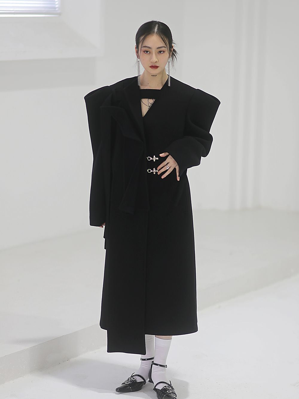 Power-shoulder Nichi Long-Coat