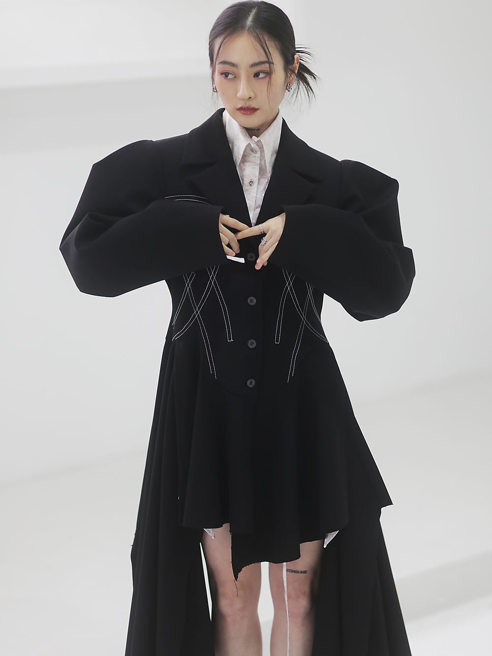 Asymmetry Nichi Balloon-sleeve Stitch Jacket