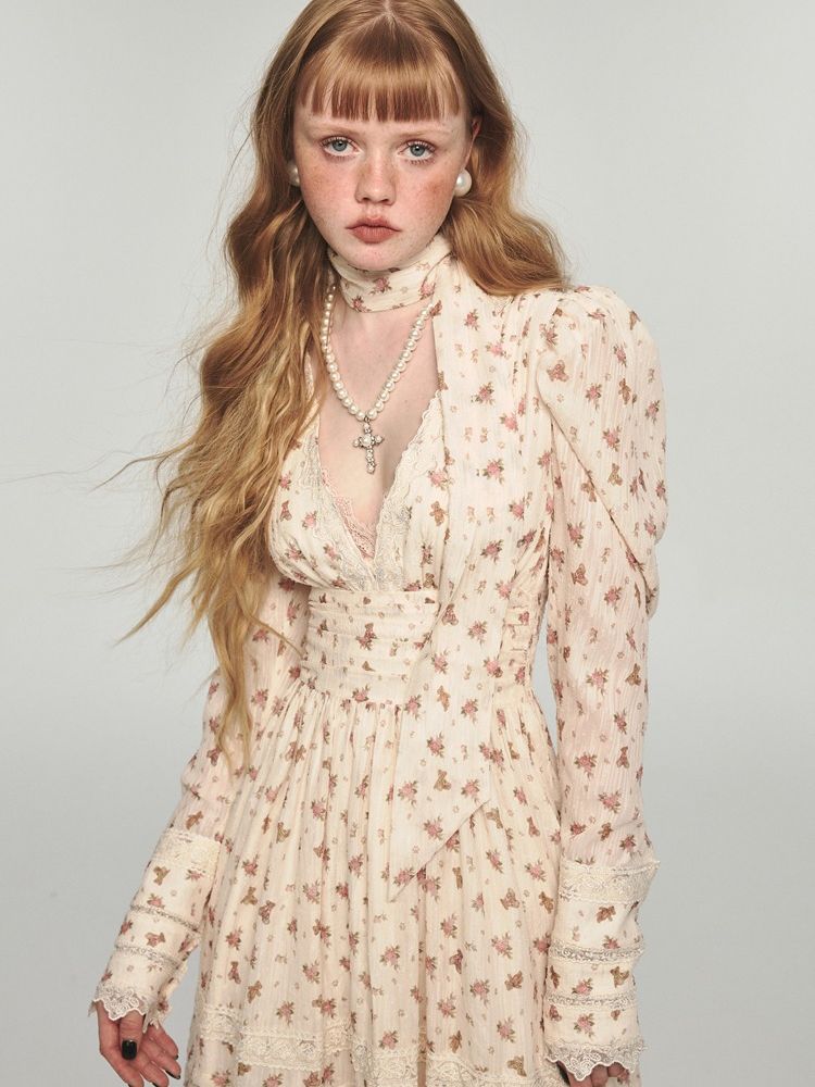 Retro bear floral lace waist long V-neck dresses【s0000004741】