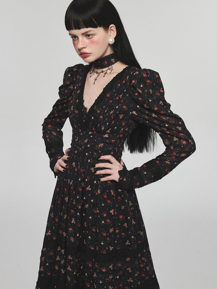 Retro bear floral lace waist long V-neck dresses【s0000004741】