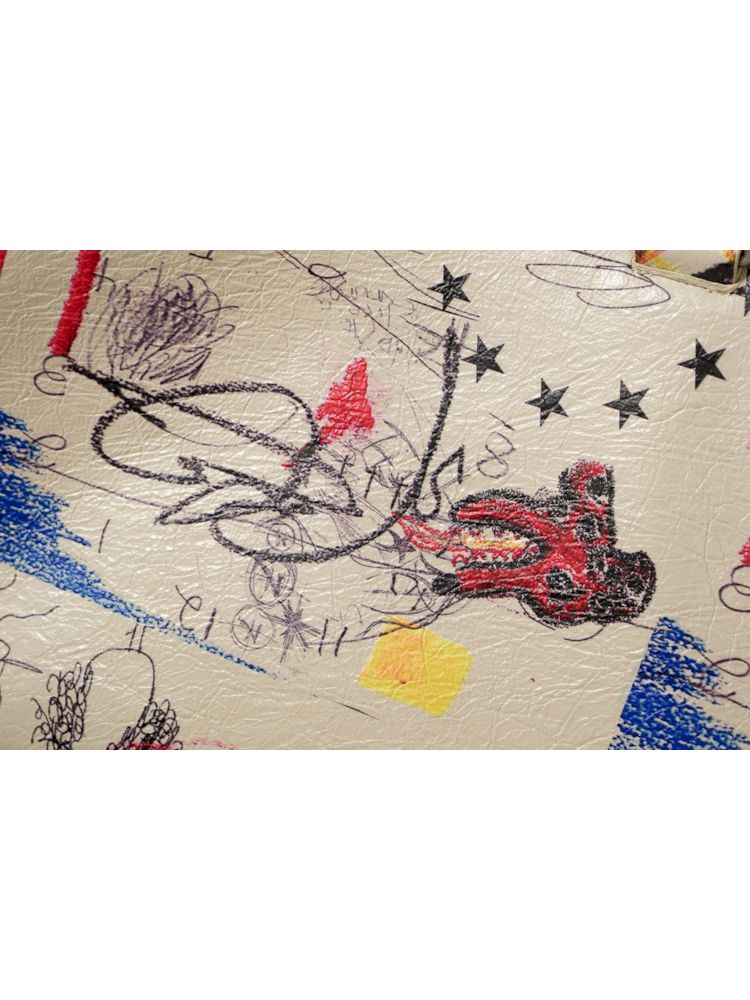 Graffiti art do old recycled material shoulder bag【s0000009564】