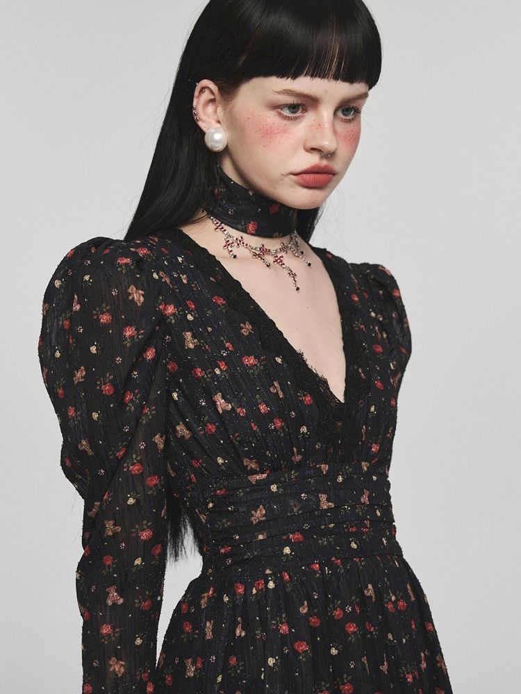 Retro bear floral lace waist long V-neck dresses【s0000004741】