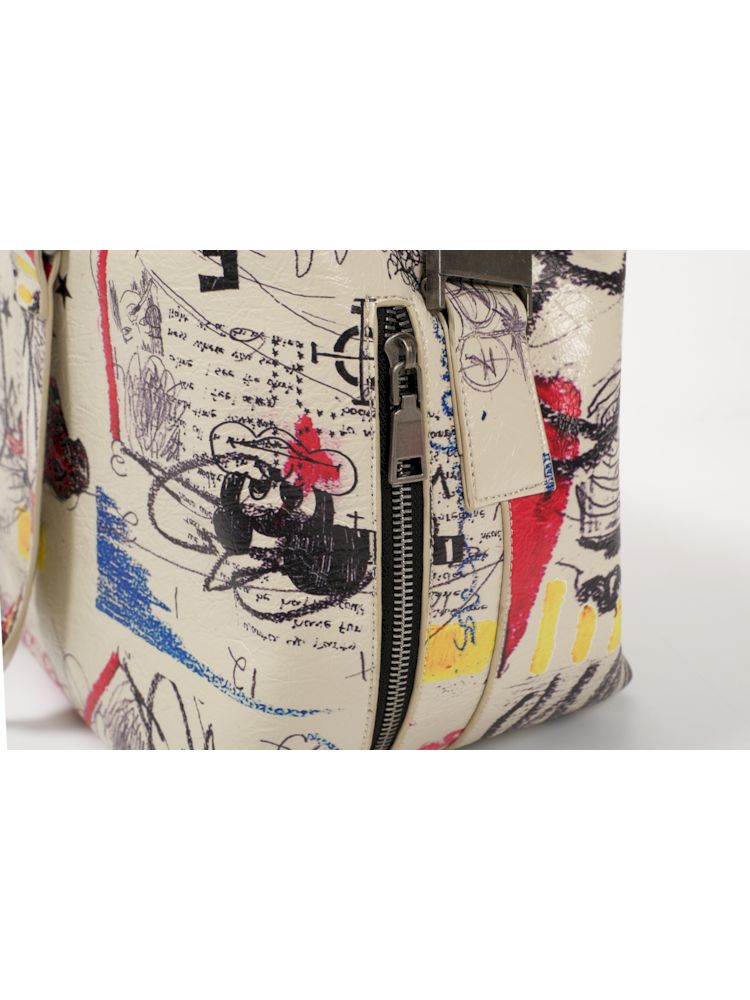 Graffiti art do old recycled material shoulder bag【s0000009564】