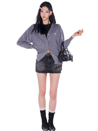 Long soft feeling V-neck knitted cardigan【s0000008606】