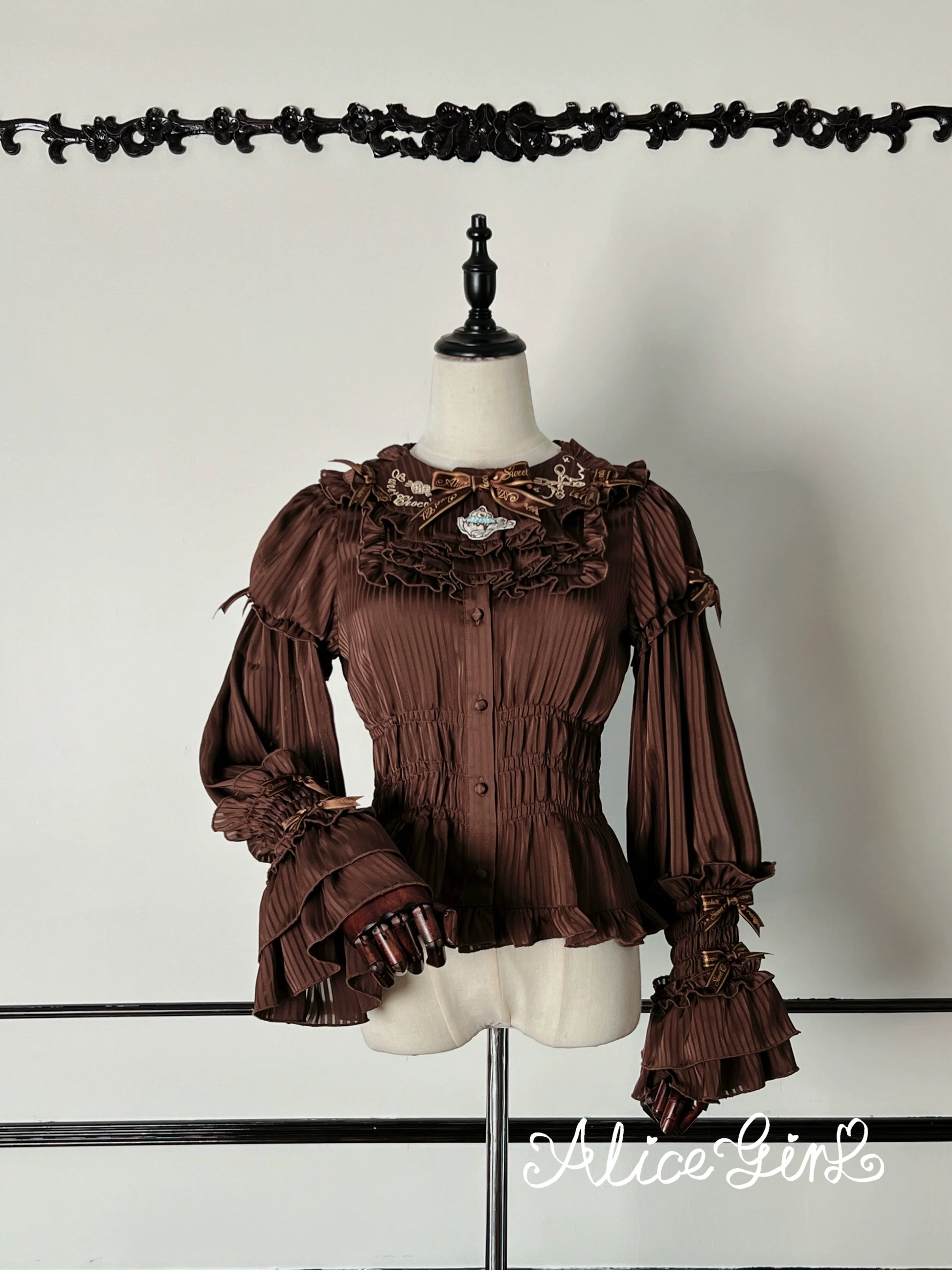 Alice Girl - Bear Chocolate Bar - Kawaii Lolita Blouse, Long Sleeve