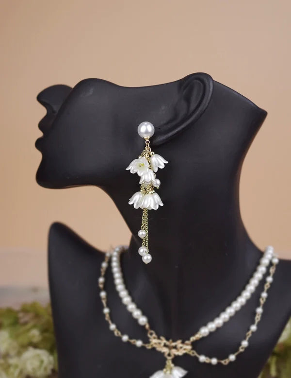 Rose of Sharon - Lily Miss - Elegant Lolita Pearl Necklace and Earrings Set