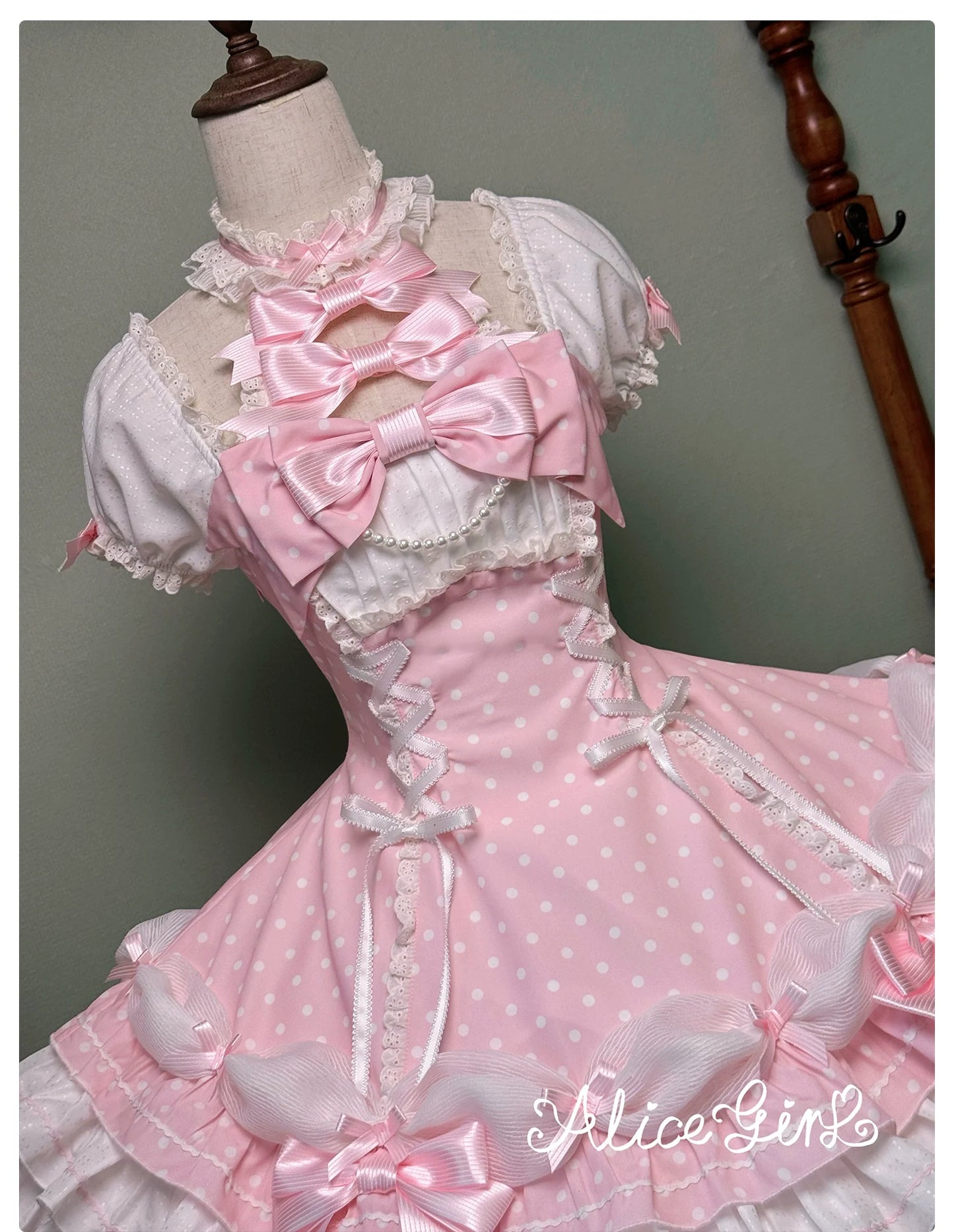 Alice Girl - Old School Polka Dots - Halter Neck Sweet Lolita OP Dress