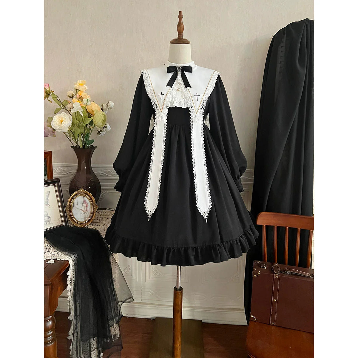 Sweet Date - Gothic Lolita Dress Black Nun OP for Halloween