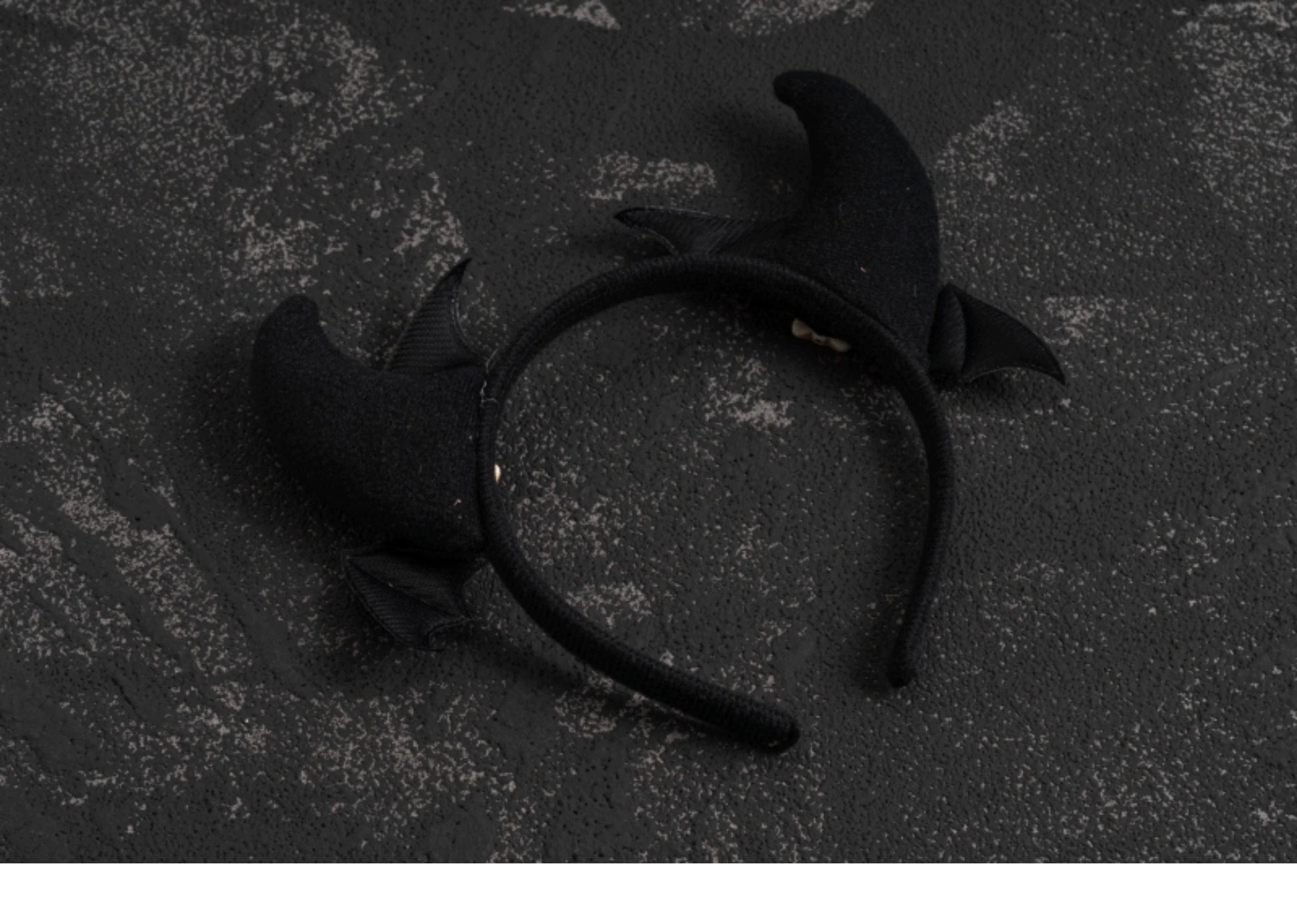 Strange Sugar - Gothic Hair Accessories Set Skulls Sharks Lolita Clips Headbands