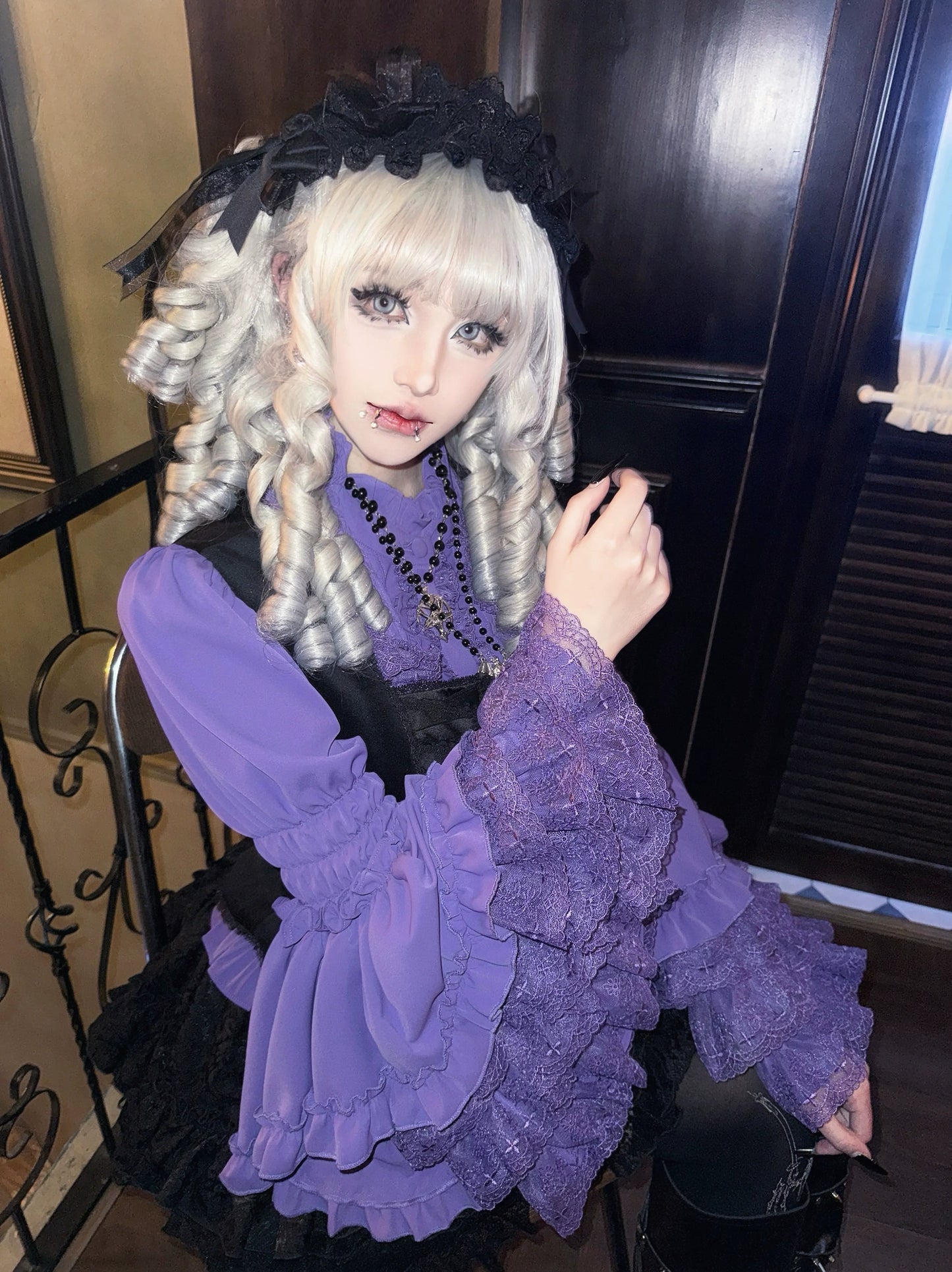 Twilight Zone - Gothic Lolita Blouse, Lace Hime-sleeve