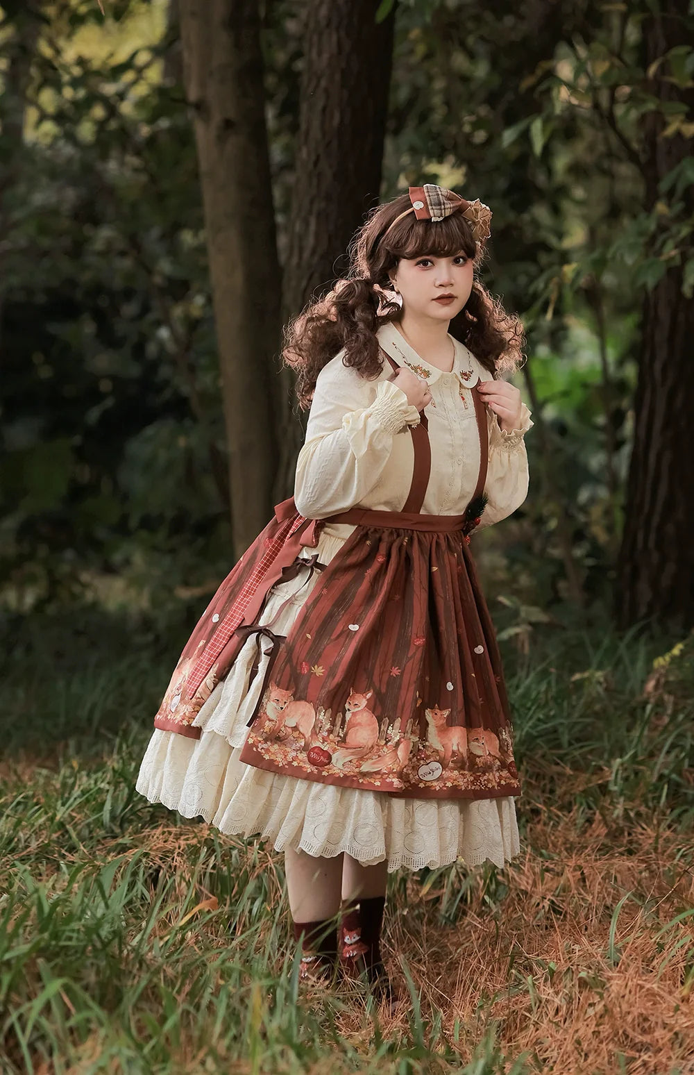 Miss Point - Chubby Fox in the Forest - Sweet Lolita Shirt Embroidered Collar Customized Blouse