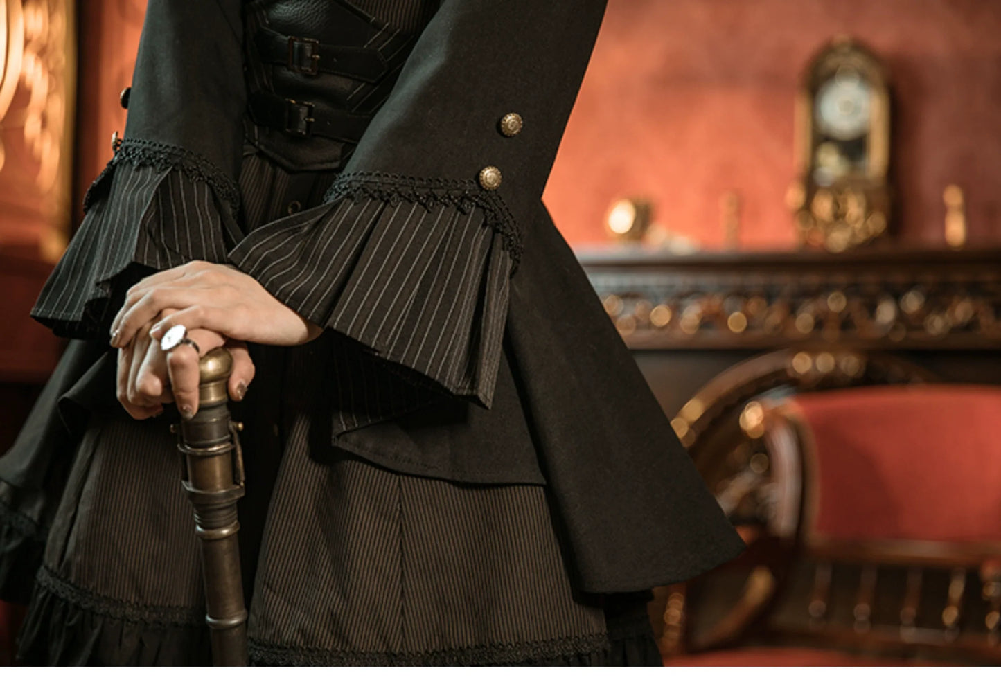 Mr. Yi's Steam Continent - Gothic Lolita Cardigan Long Sleeve Black Short Jacket