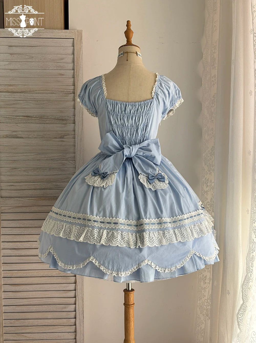 Miss Point - Vintage Petal Rabbit - Old School Lolita OP Cotton Dress With Petal-Shaped Hem