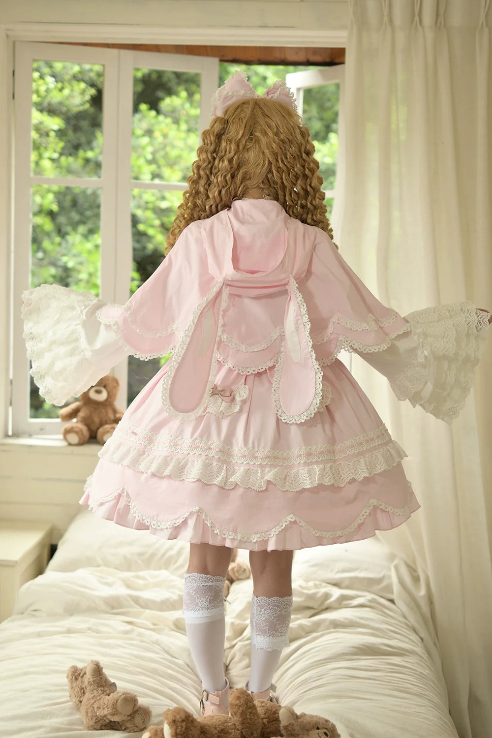 Miss Point - Vintage Petal Rabbit - Old School Lolita OP Cotton Dress With Petal-Shaped Hem