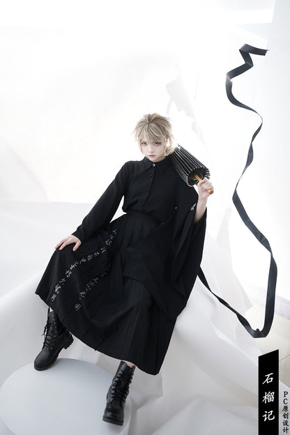 Princess Chronicles - Pomegranate Note - Chinese Style Black Pleated Skirt