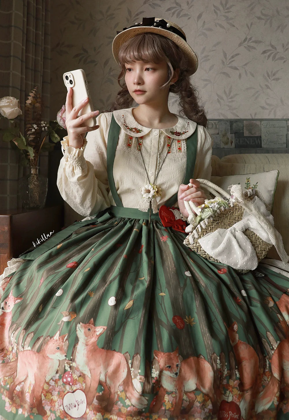 Miss Point - Chubby Fox in the Forest - Sweet Lolita Shirt Embroidered Collar Customized Blouse