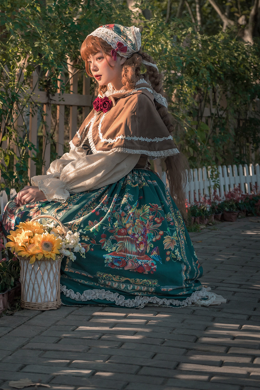 Miss Point - Praise of Abundance - Bavarian Style Lolita Velvet Hooded Cape