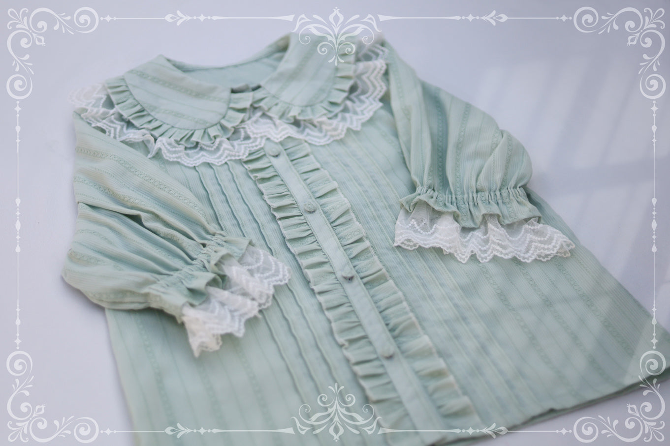 MIST - Sweet Lolita Golilla Short Sleeve Shirt
