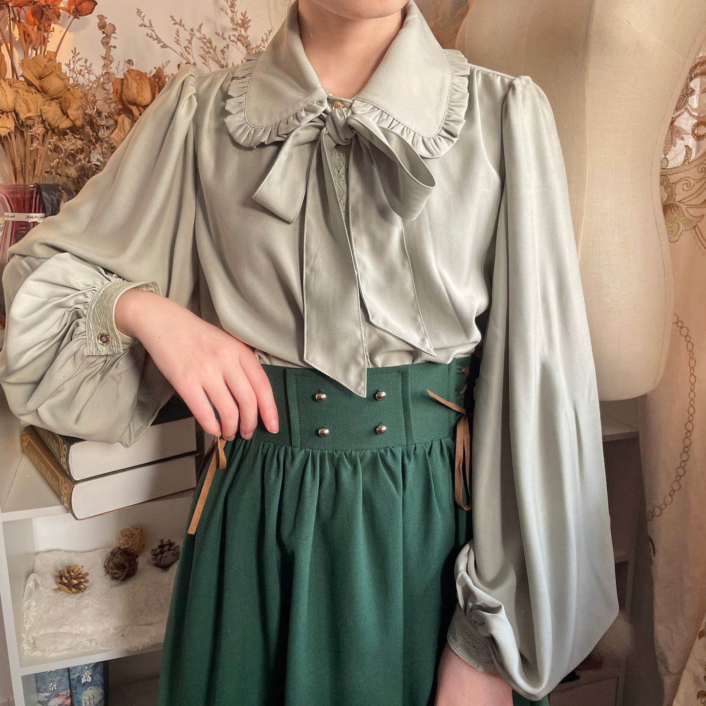 YuanSu - Mayer's Whisper - Vintage Lolita Large Sleeve Blouse