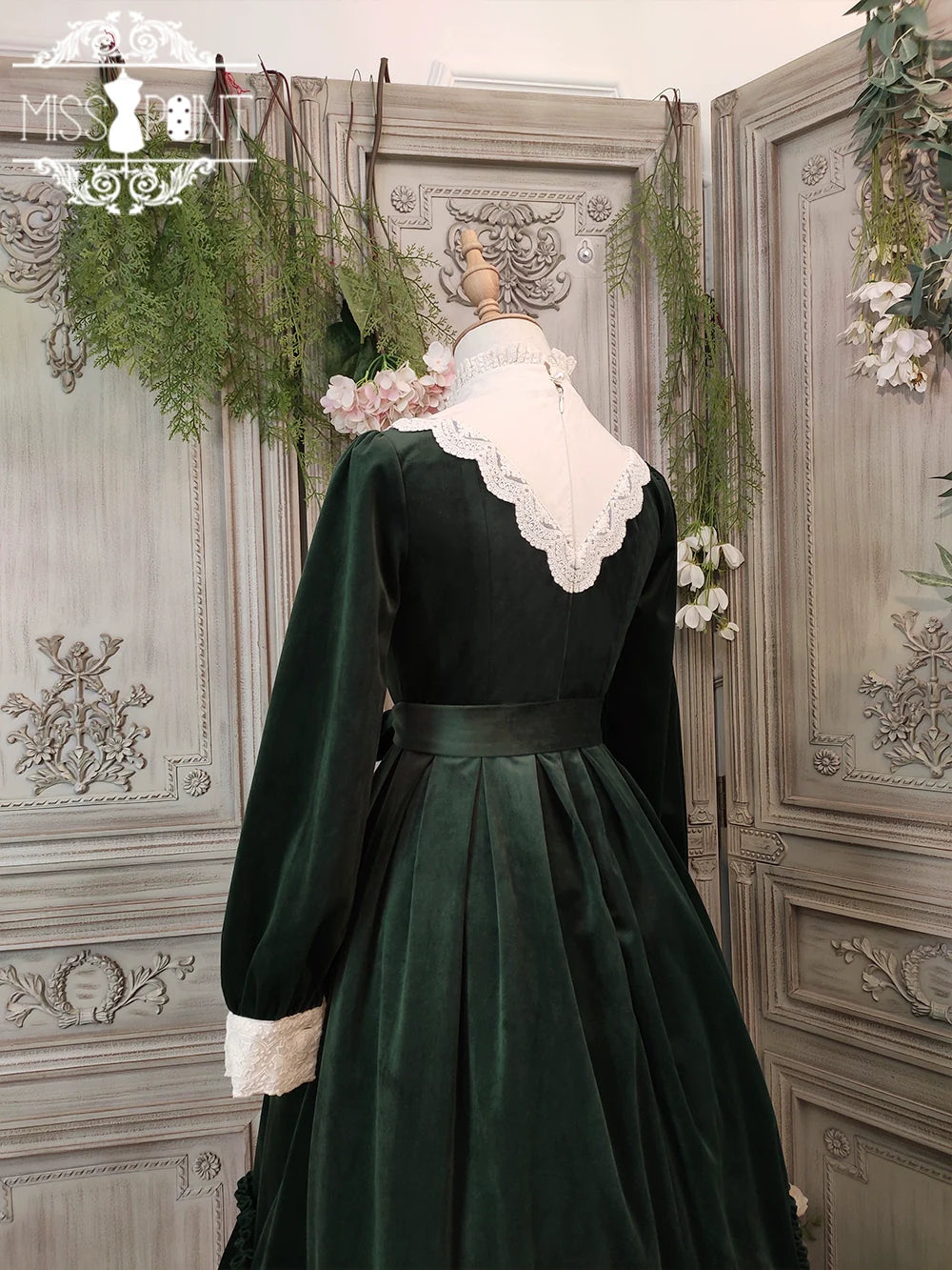 Miss Point - Customized Lolita Dress Vintage Elegant Velvet OP Dress